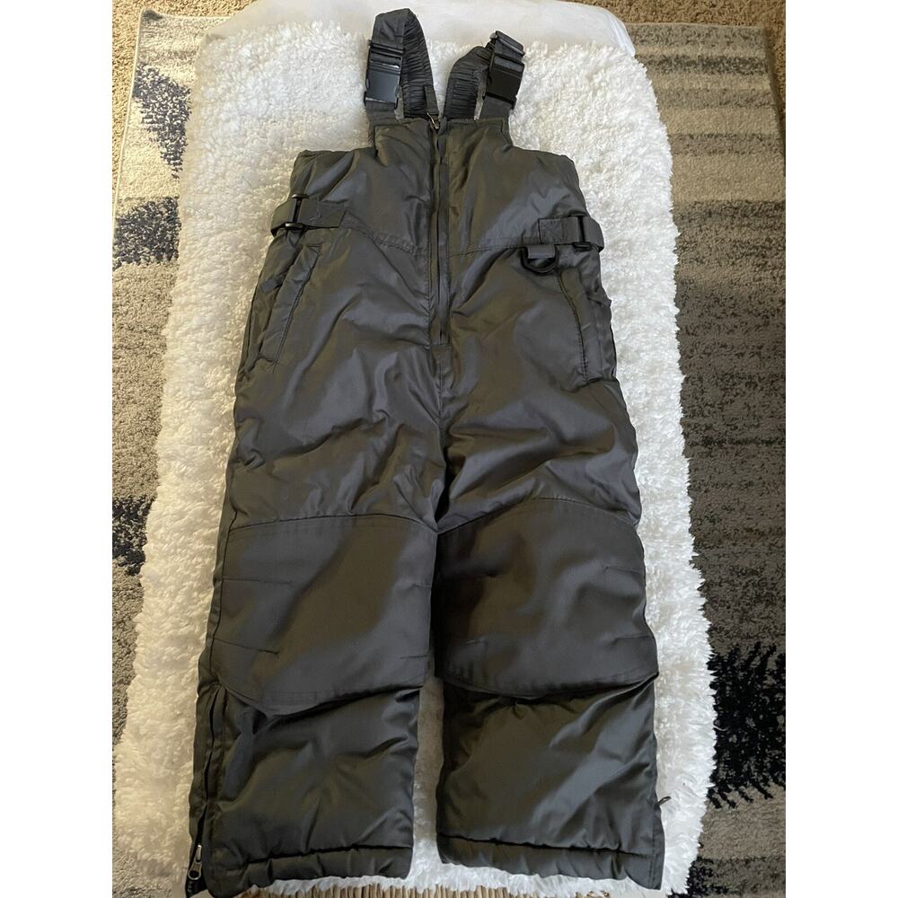 IXTREME Outfitters boys sz. 2T gray bib snowpants. Great pair, exc. condition